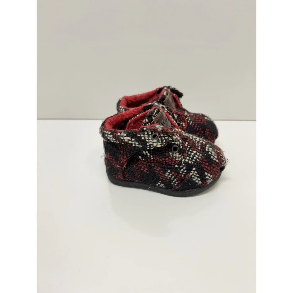 TOMS‎ Shoes Kids 2T Black, Red, White Slip On For Infants